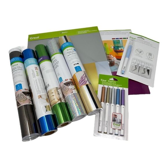Cricut Lot Vinyl Cardstock Poster Board True Control Kit Pen Set Bundle Gift New - Picture 10 of 10